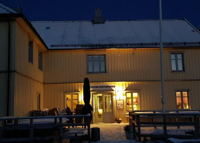 Han/Misafirhane Ekspedisjonen